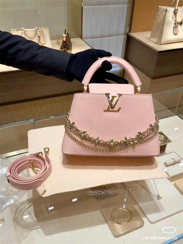 2026120164333904 270